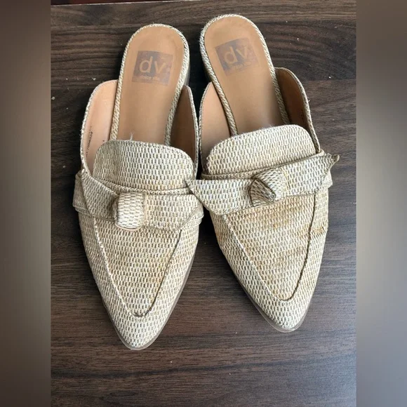 Dolce Vita Natural Raffia Pointed-Toe Slip-On Mules with Bow - Picture 2 of 6